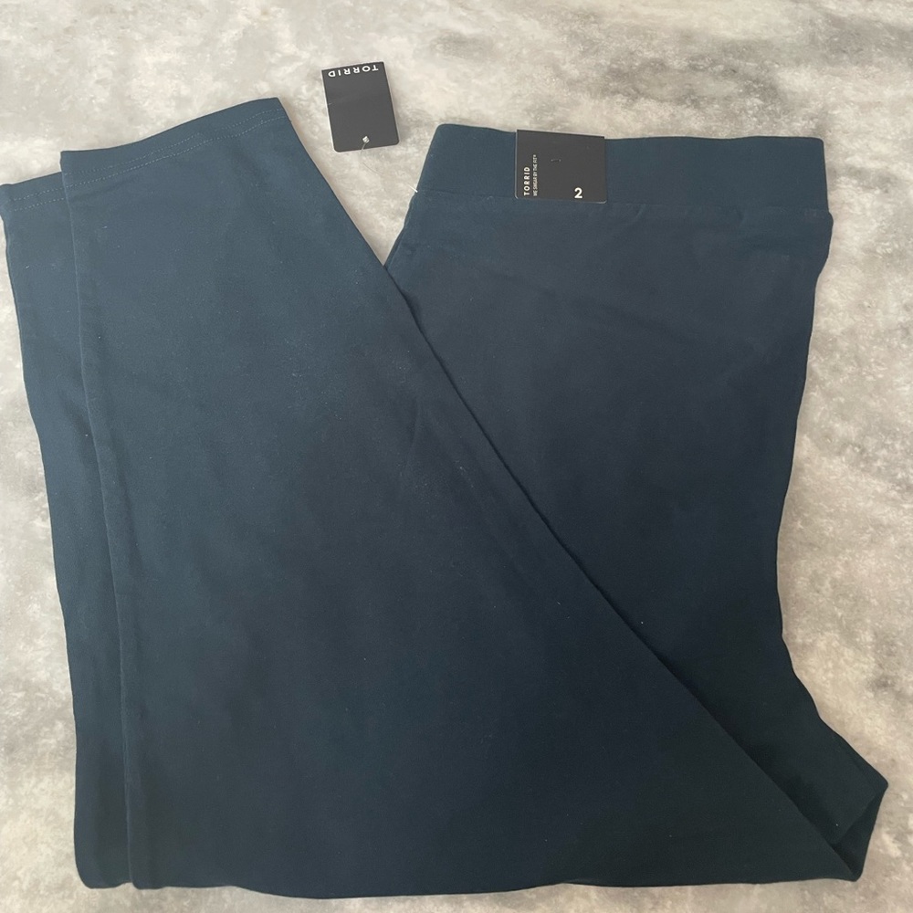 Torrid leggings size 2 new